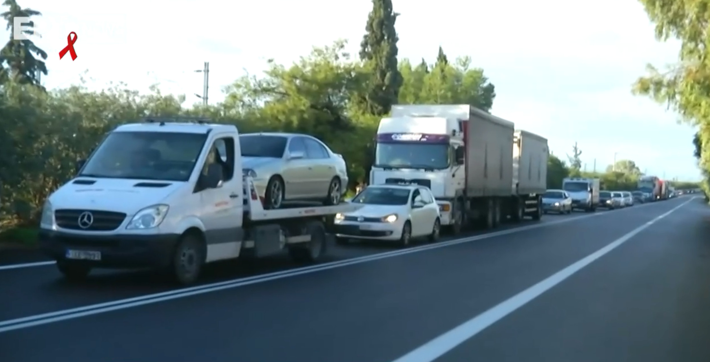 Αθηνών – Κορίνθου: Απελπιστική κατάσταση και ουρές χιλιομέτρων στην παλιά Εθνική μετά την πτώση βράχων