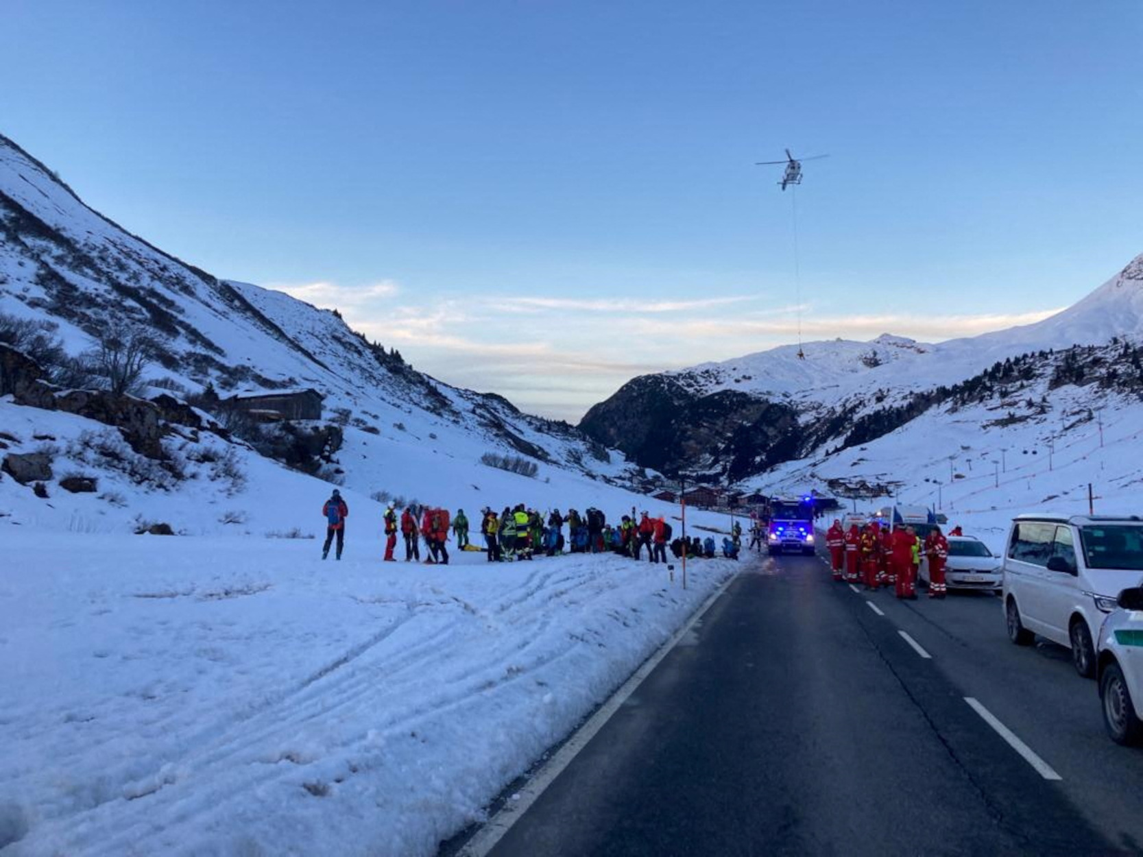 Αυστρία: Σώοι οι 8 από τους 10 σκιέρ που καταπλακώθηκαν από χιονοστιβάδα