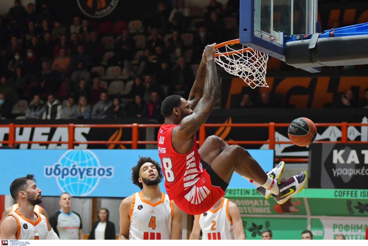 Ολυμπιακός – Παναθηναϊκός: Εκτός δωδεκάδας ο Ταρίκ Μπλακ