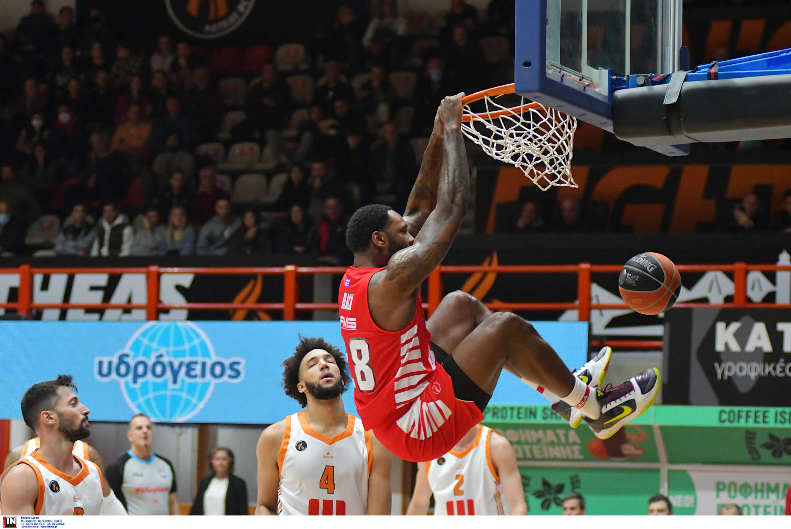 Ολυμπιακός – Παναθηναϊκός: Εκτός δωδεκάδας ο Ταρίκ Μπλακ