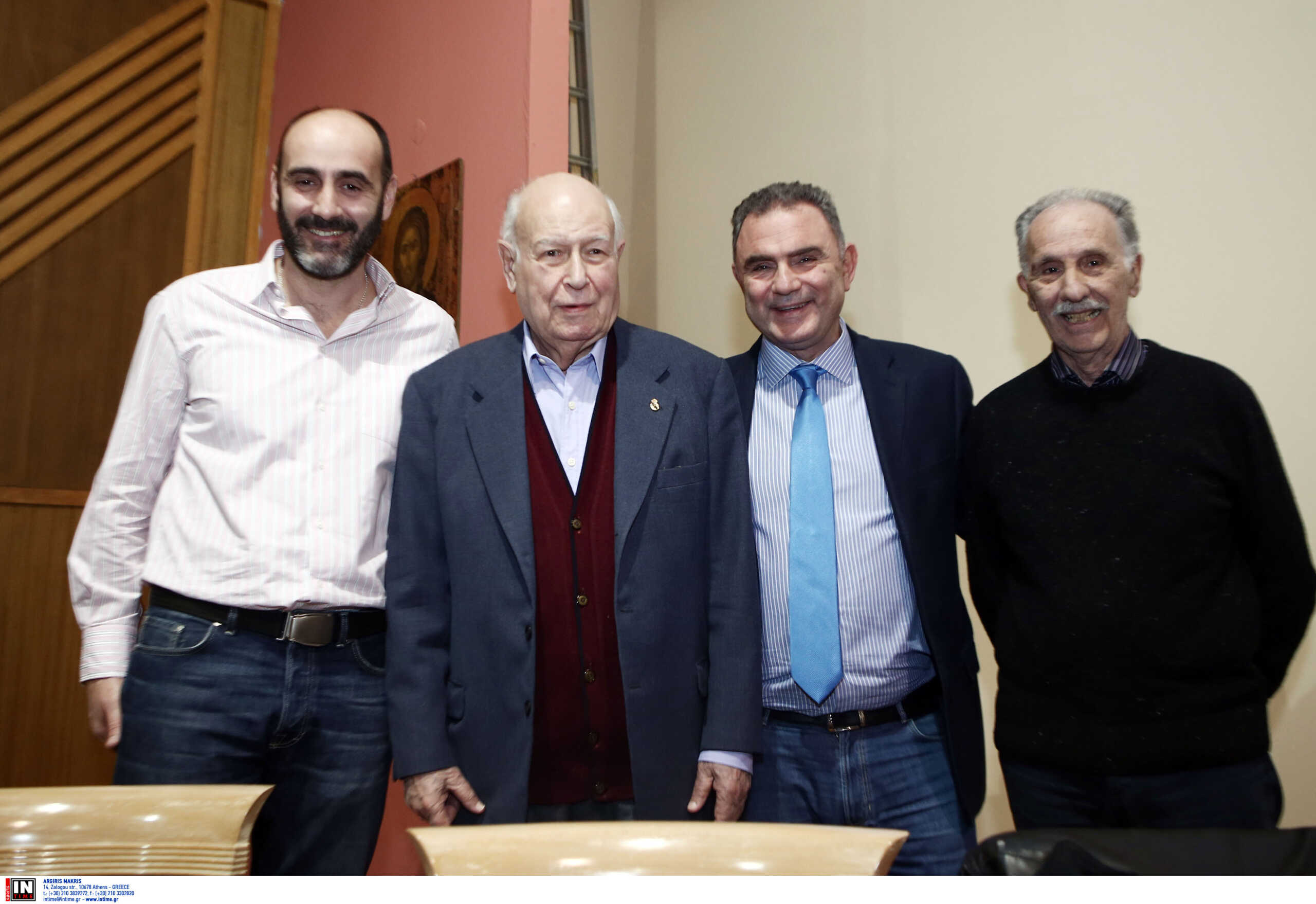 Νίκος Κατσαρός στο newsit.gr: «Ο Γιάννης Διακογιάννης παραιτήθηκε από τη ζωή όταν έχασε την Ρίκα Βαγιάνη και τη σύζυγό του Βαρβάρα»
