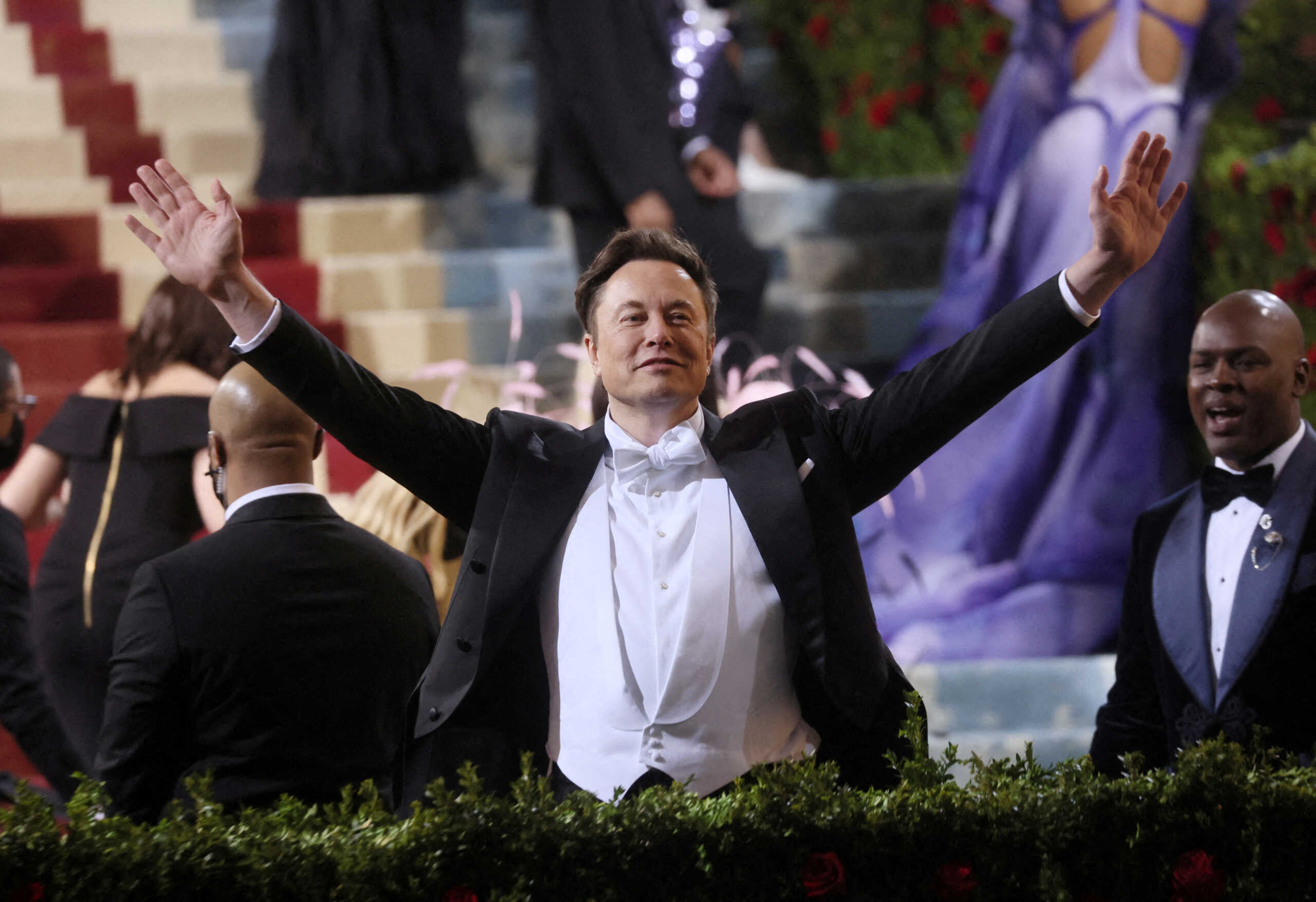 FILE PHOTO: Elon Musk arrives at the In America: An Anthology of Fashion themed Met Gala at the Metropolitan Museum of Art in New York City, New York, U.S., May 2, 2022. REUTERS