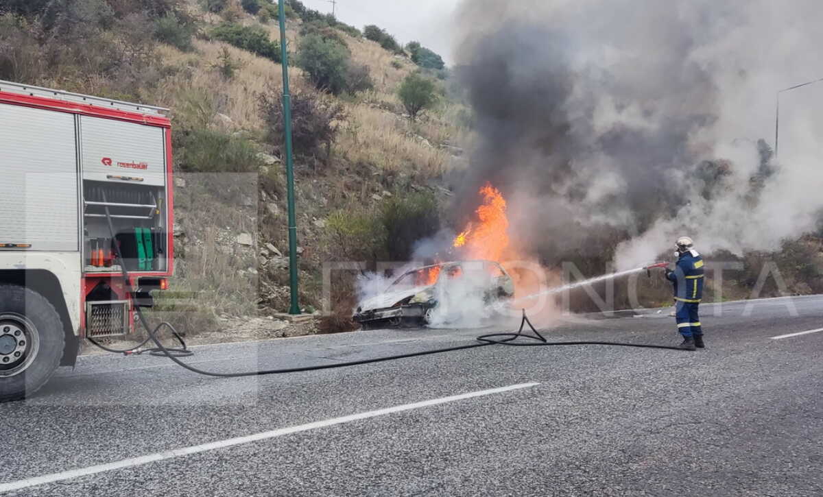 Βόλος: Κάηκε αυτοκίνητο στον Σωρό – Έντρομος ο οδηγός