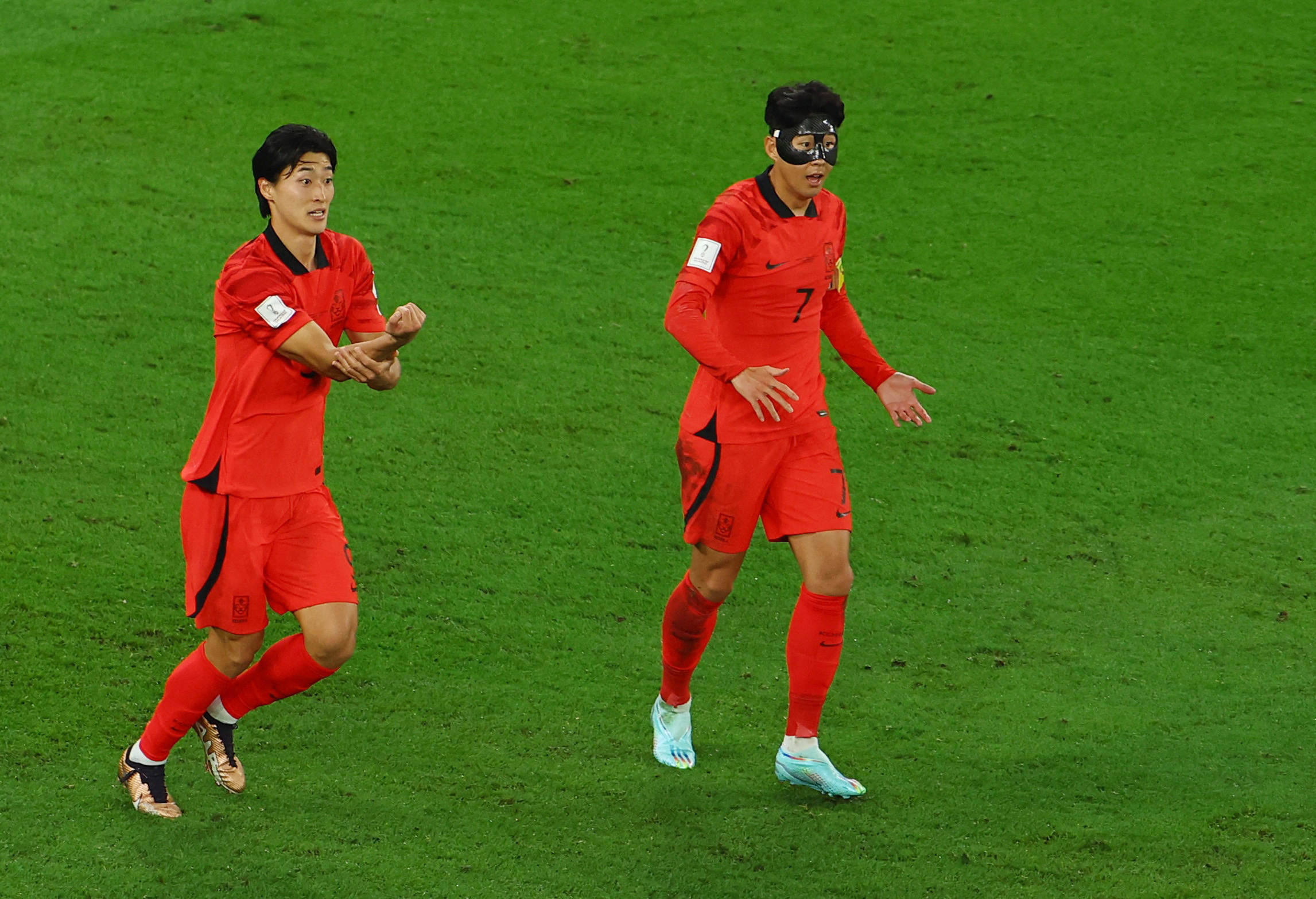 Soccer Football - FIFA World Cup Qatar 2022 - Group H - South Korea v Portugal - Education City Stadium, Al Rayyan, Qatar - December 2, 2022  South Korea's Cho Gue-sung and Son Heung-min react REUTERS