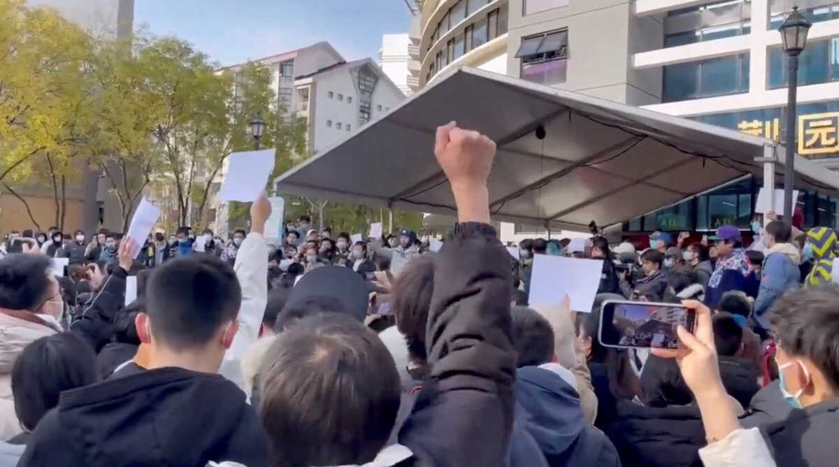 Η Κίνα χαλαρώνει τα lockdown μετά το κύμα αντιδράσεων – «Βρισκόμαστε σε νέες συνθήκες»