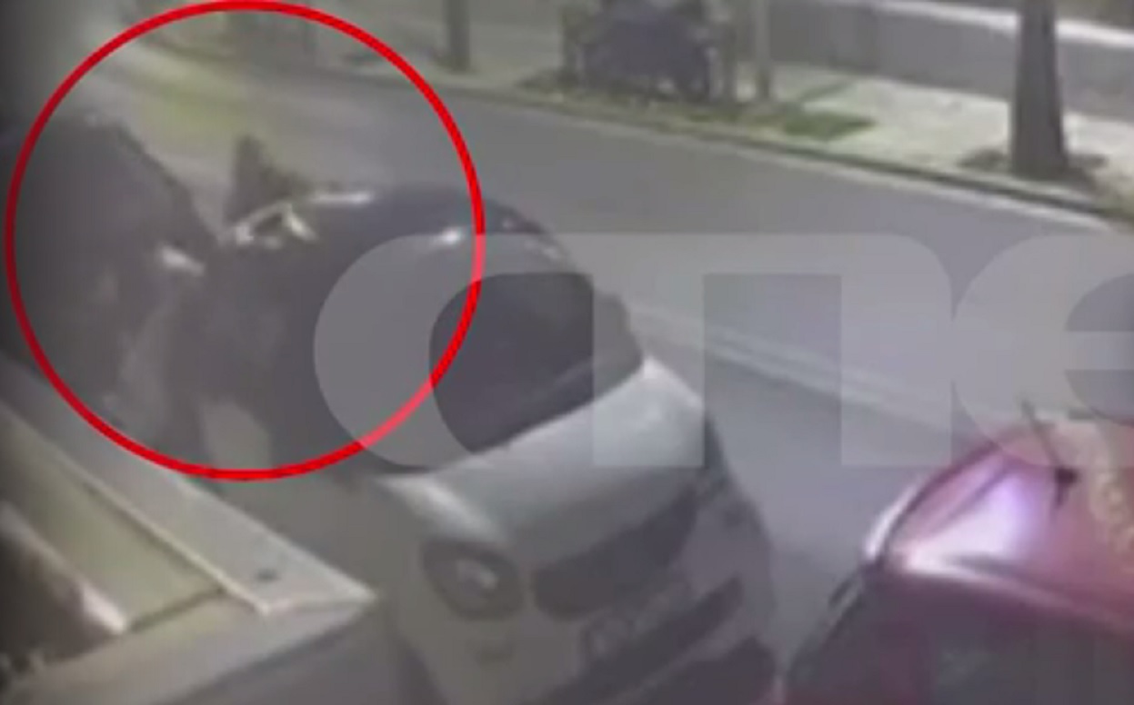 Live News: Έβλεπε από τις κάμερες ασφαλείας να του «ξαφρίζουν» το αυτοκίνητο