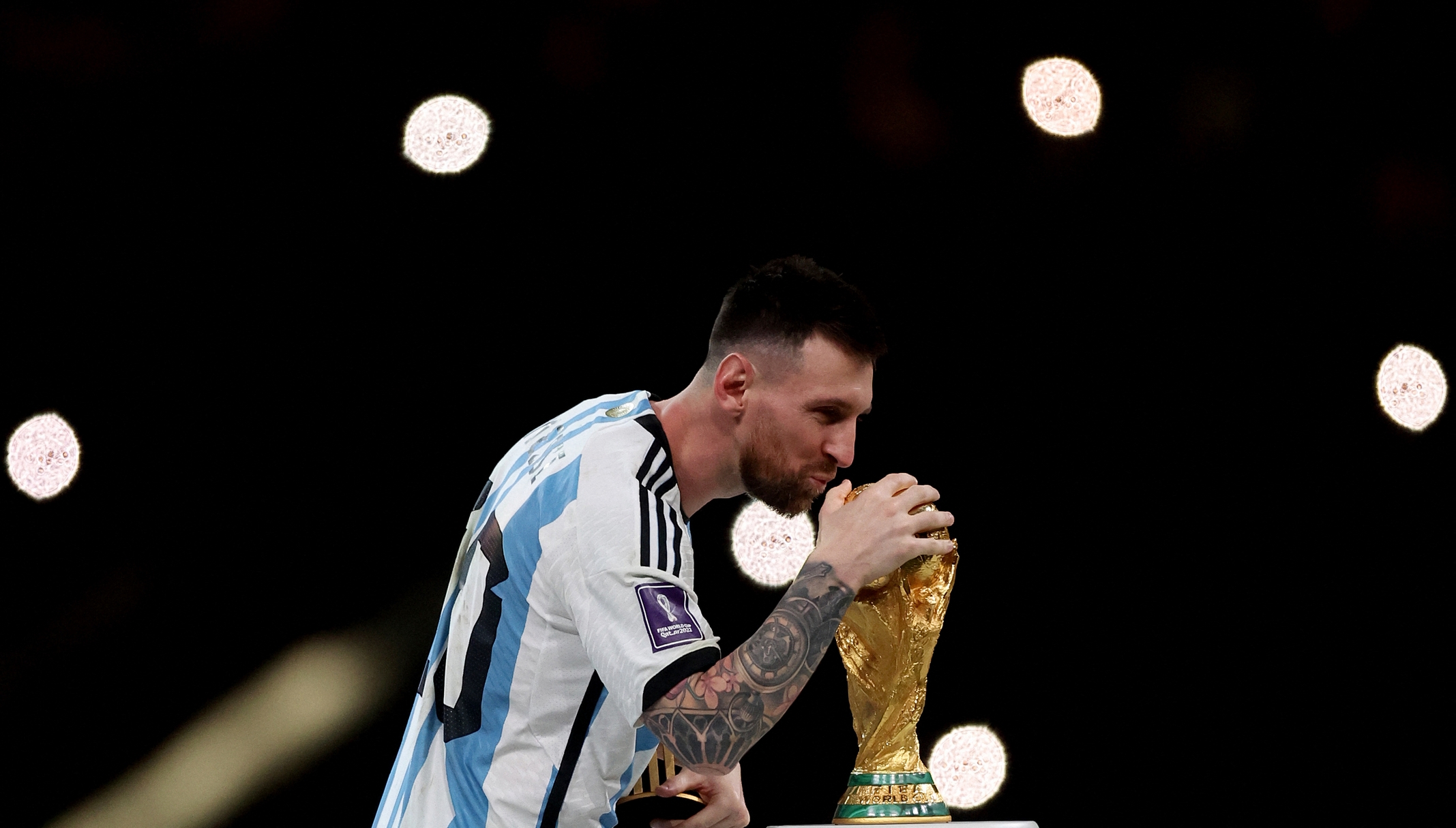 H FIFA έβγαλε ντοκιμαντέρ για το Μουντιάλ 2022 που κατέκτησε η Αργεντινή του Λιονέλ Μέσι