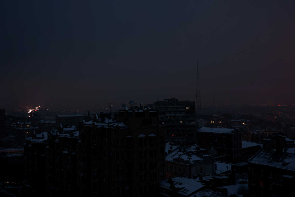 A view shows the city without electricity after critical civil infrastructure was hit by Russian missile attacks, amid Russia's invasion of Ukraine, in Kyiv, Ukraine November 23, 2022.  REUTERS