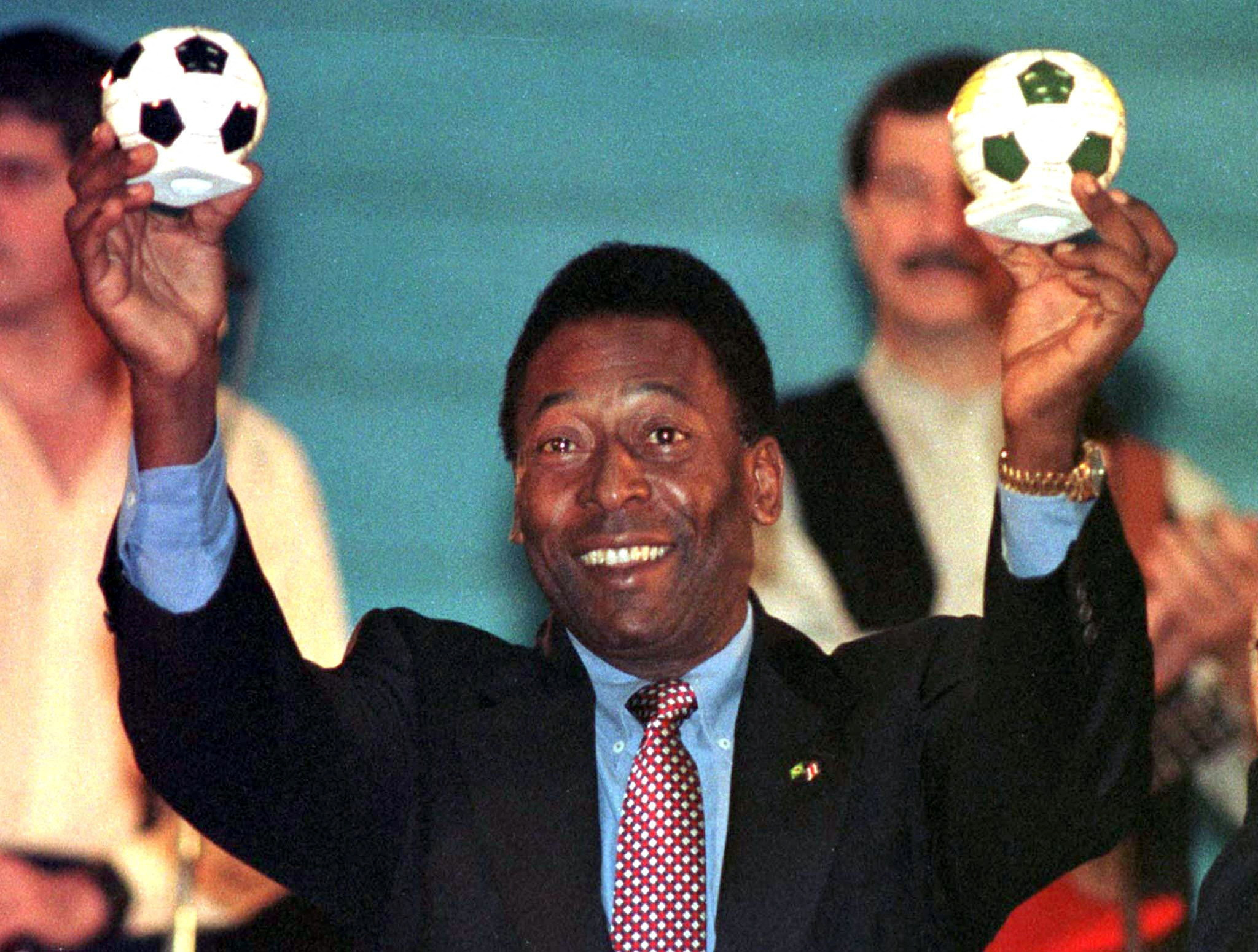Πελέ: Οι 30 τίτλοι που σήκωσε ο Βραζιλιάνος θρύλος του ποδοσφαίρου σε συλλογικό και εθνικό επίπεδο