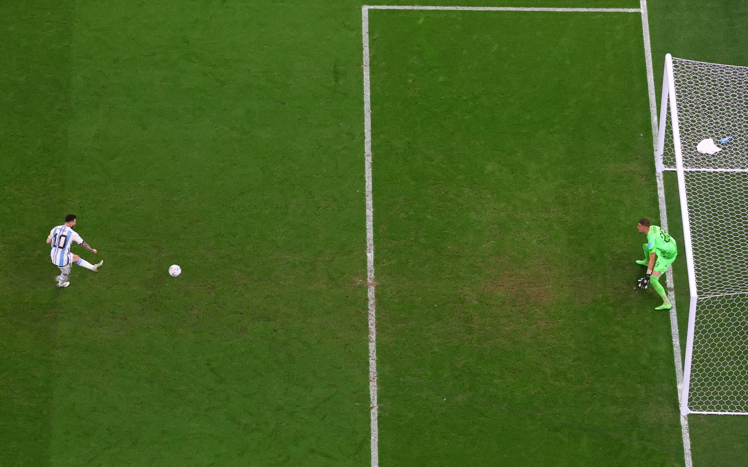 Soccer Football - FIFA World Cup Qatar 2022 - Quarter Final - Netherlands v Argentina - Lusail Stadium, Lusail, Qatar - December 9, 2022   Argentina's Lionel Messi scores their second goal from the penalty spot REUTERS