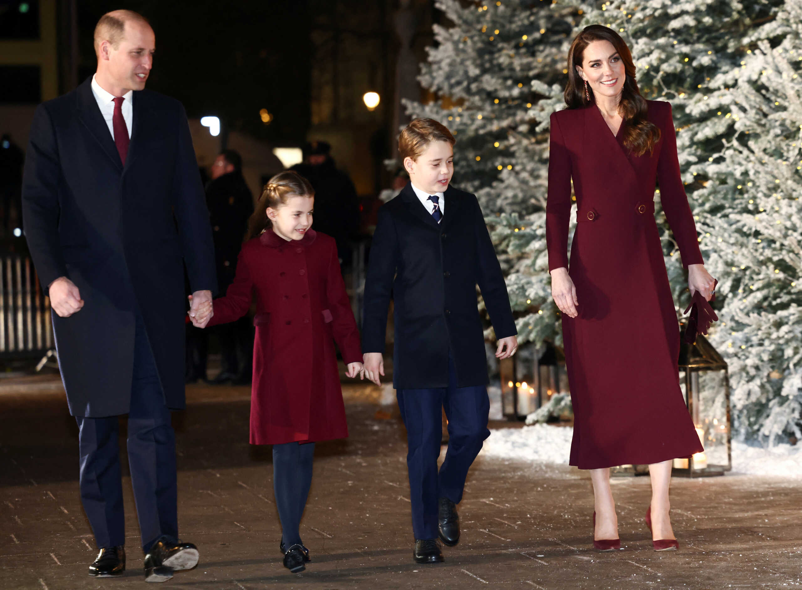Britain's Prince William, Prince of Wales, Catherine, Princess of Wales, Prince George and Princess Charlotte attend the Together At Christmas carol service at Westminster Abbey, in London, Britain December 15, 2022. REUTERS