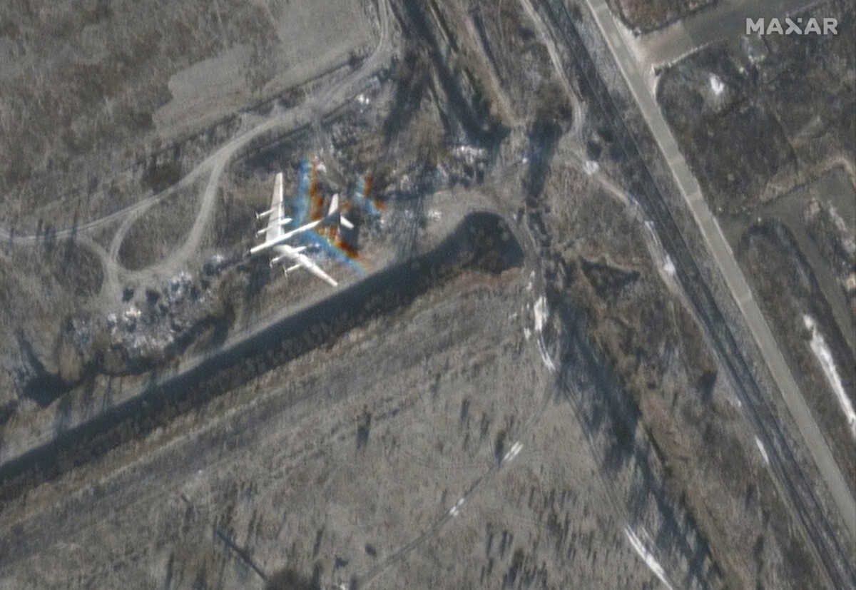 A satellite image shows bomber in flight at northeast of Engels Air Base in Saratov, Russia, December 3, 2022. Satellite image 2022 Maxar Technologies