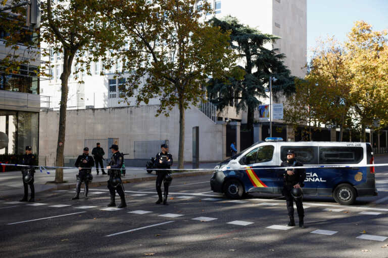 Συναγερμός στην Ισπανία με τις παγιδευμένες με εκρηκτικά επιστολές - Ακόμα μια στην πρεσβεία των ΗΠΑ