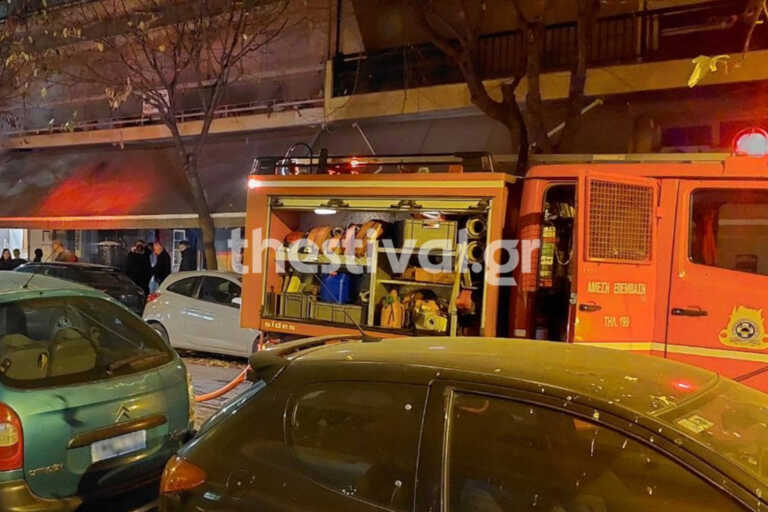 Θεσσαλονίκη: Φωτιά σε μεζεδοπωλείο στην Τούμπα – Τραυματίστηκε ο μάγειρας