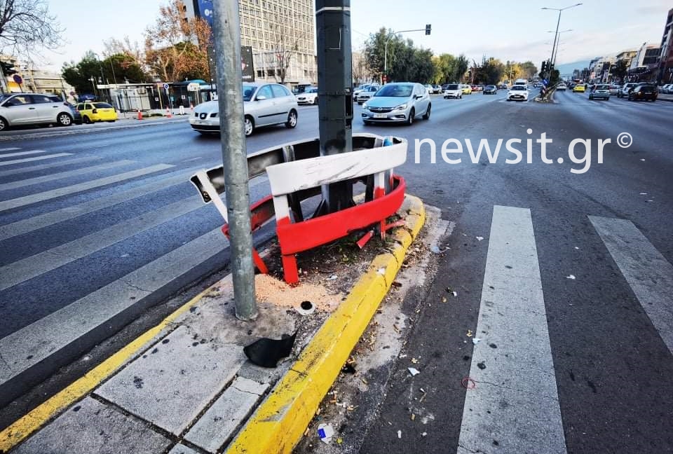 Ζευγάρι σκοτώθηκε σε τροχαίο στην Κηφισίας – «Καρφώθηκαν» σε φανάρι με μηχανή