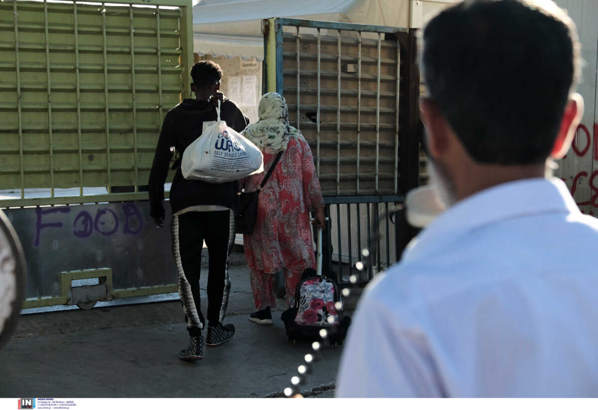 Παρατηρητήριο Ανθρωπίνων Δικαιωμάτων: Η έκθεσή του για την Ελλάδα κάνει αναφορές σε προσφυγικό, ελευθερία των ΜΜΕ και ρατσισμό