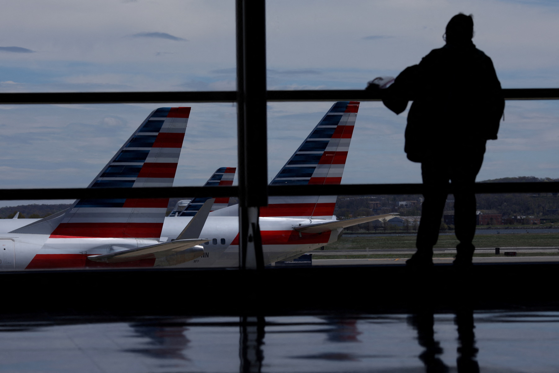 ΗΠΑ: Έρευνες για τυχόν κυβερνοεπίθεση στα συστήματα της Πολιτικής Αεροπορίας που καθήλωσε τα αεροπλάνα