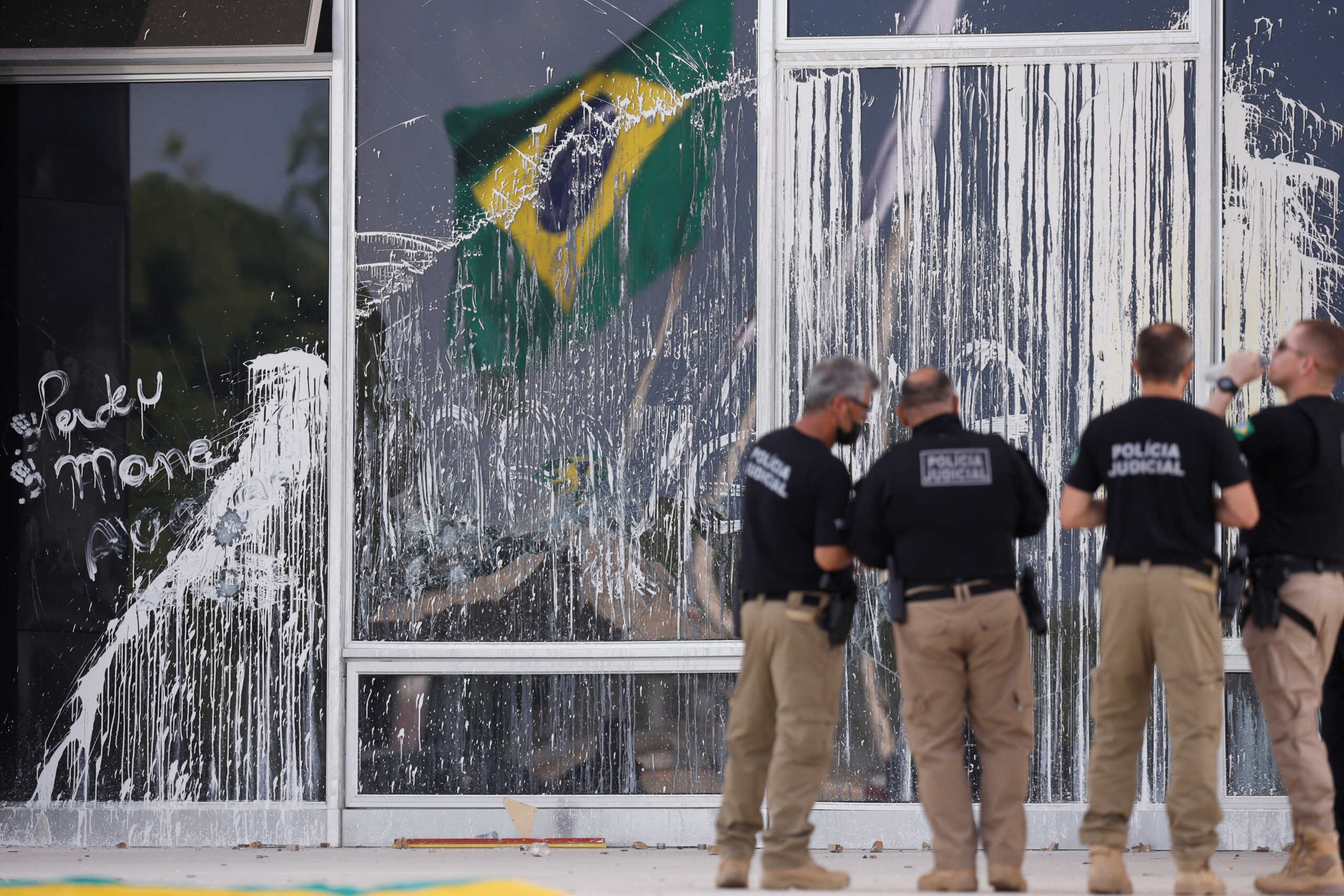 Βραζιλία: Σχεδόν 600 συλληφθέντες μπολσοναριστές αφέθηκαν ελεύθεροι «για ανθρωπιστικούς λόγους»
