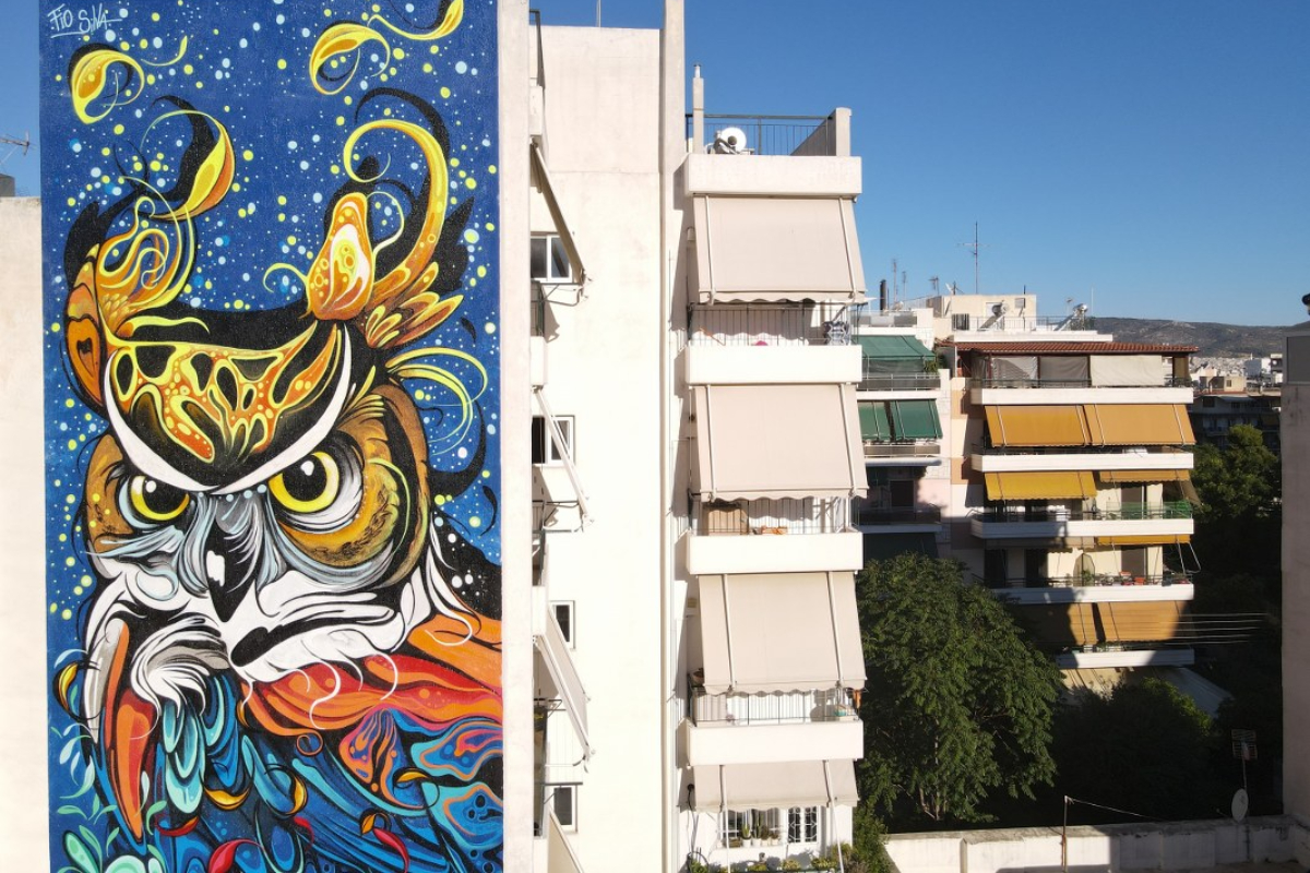 Δήμος Αθηναίων: Οι τέσσερις νέες τοιχογραφίες με θέμα το περιβάλλον «ντύνουν» με χρώμα σχολεία της πόλης