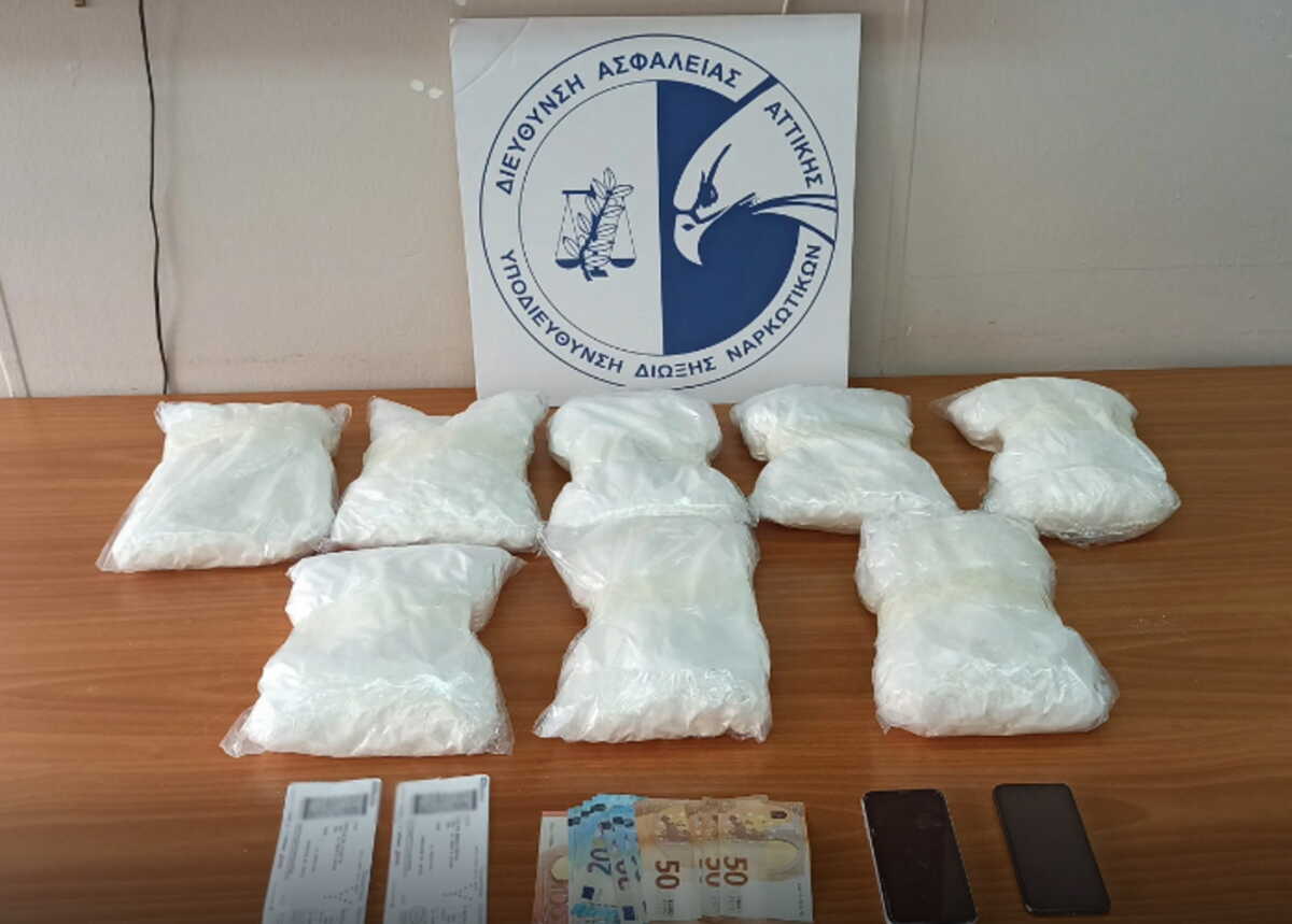 Χειροπέδες σε Βραζιλιάνες με 13 κιλά κοκαΐνη στο «Ελευθέριος Βενιζέλος»