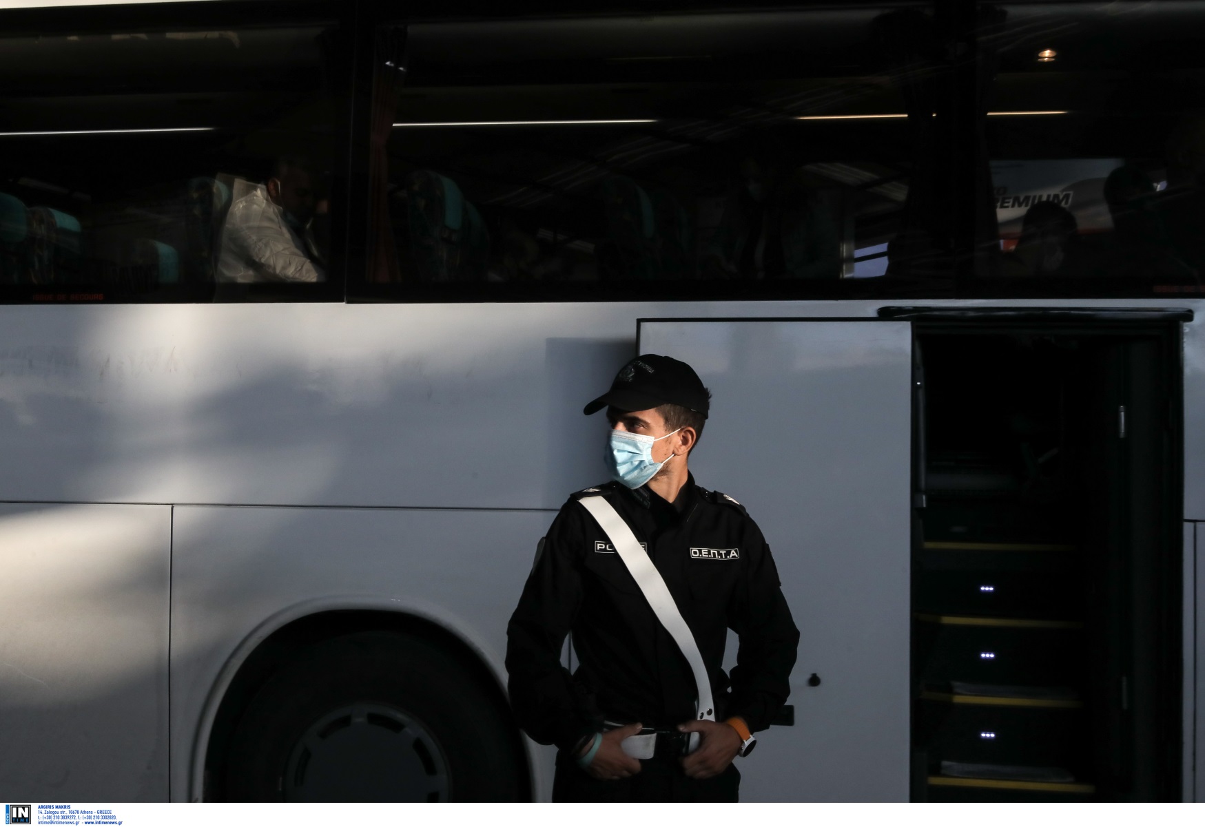 Θεσσαλονίκη: Διακίνηση λαθραίων τσιγάρων με λεωφορεία των ΚΤΕΛ – 4 οι συλλήψεις