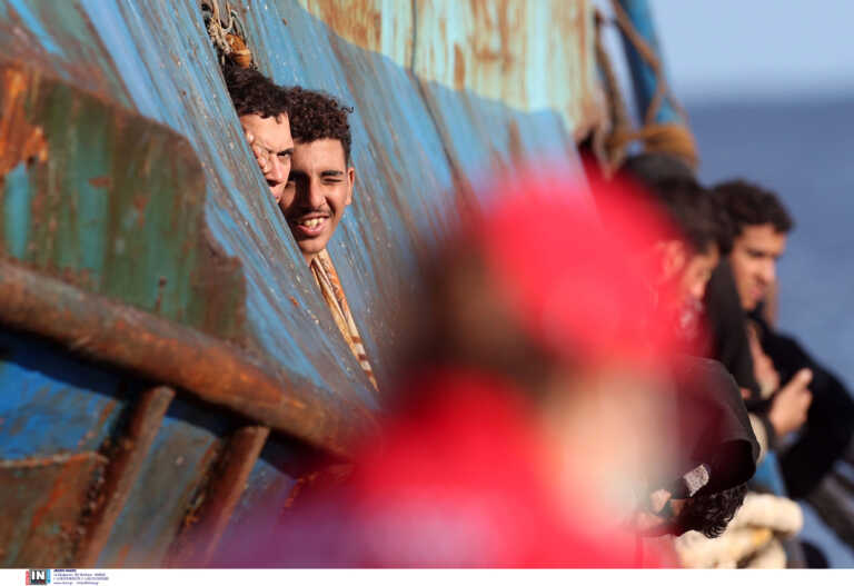 Ευρωπαϊκή Επιτροπή: Προειδοποίηση στην Ελλάδα για τις συνθήκες υποδοχής των αιτούντων άσυλο