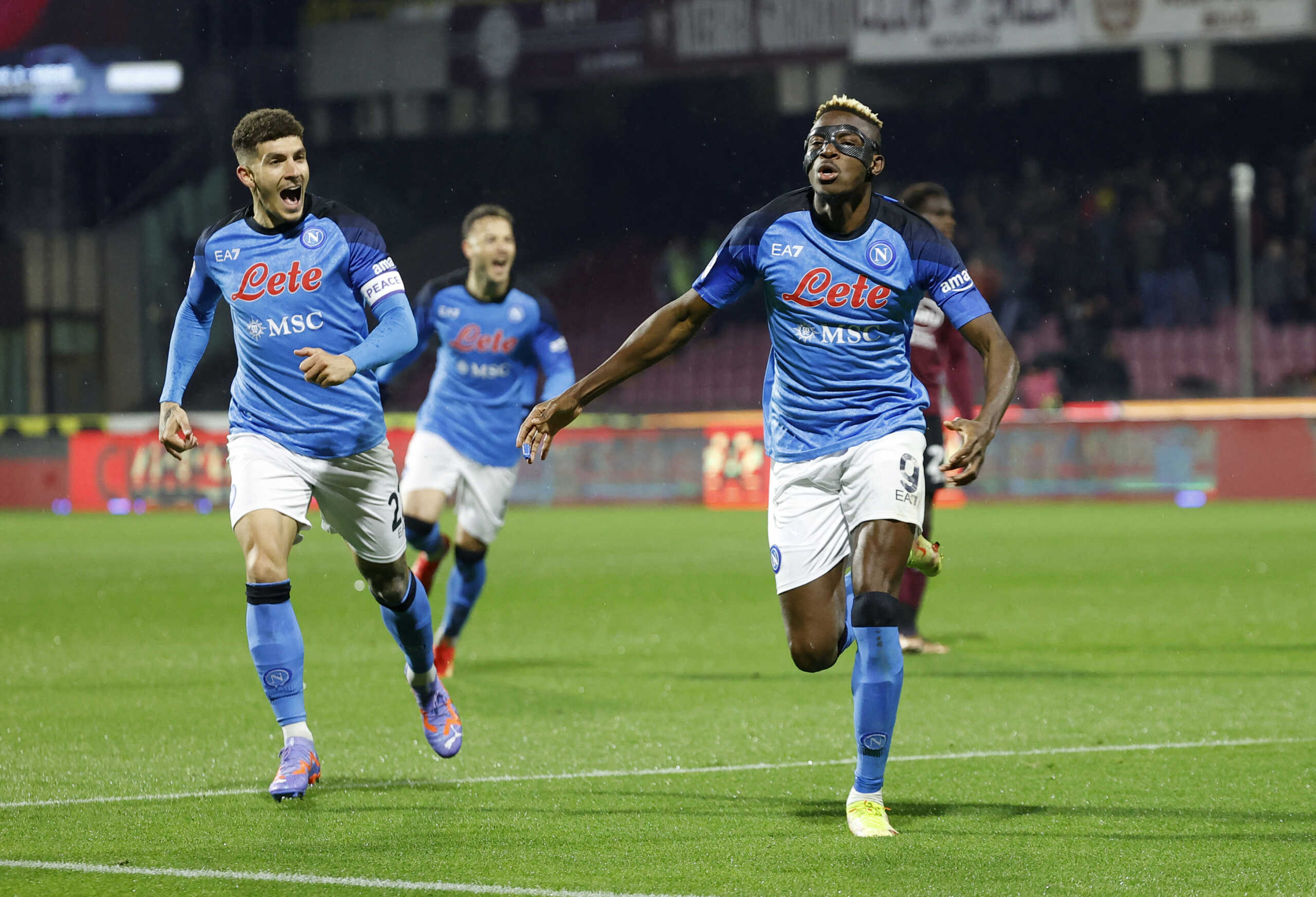 Soccer Football - Serie A - Salernitana v Napoli - Stadio Arechi, Salerno, Italy - January 21, 2023 Napoli's Victor Osimhen celebrates scoring their second goal with Giovanni Di Lorenzo REUTERS