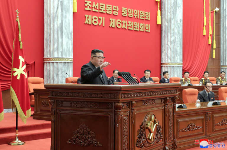 Ο ηγέτης της Βόρειας Κορέας Κιμ Γιονγκ Ουν θέλει «εκθετική» μεγέθυνση του πυρηνικού οπλοστασίου της χώρας