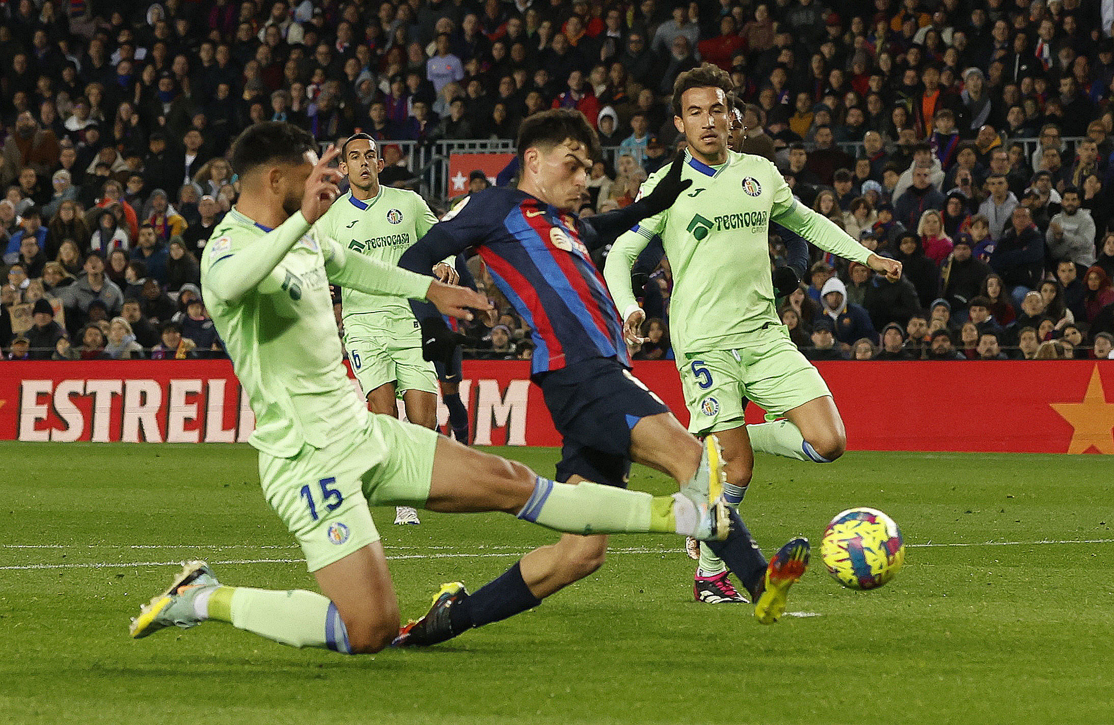 Soccer Football - LaLiga - FC Barcelona v Getafe - Camp Nou, Barcelona, Spain - January 22, 2023 FC Barcelona's Pedri scores their first goal REUTERS