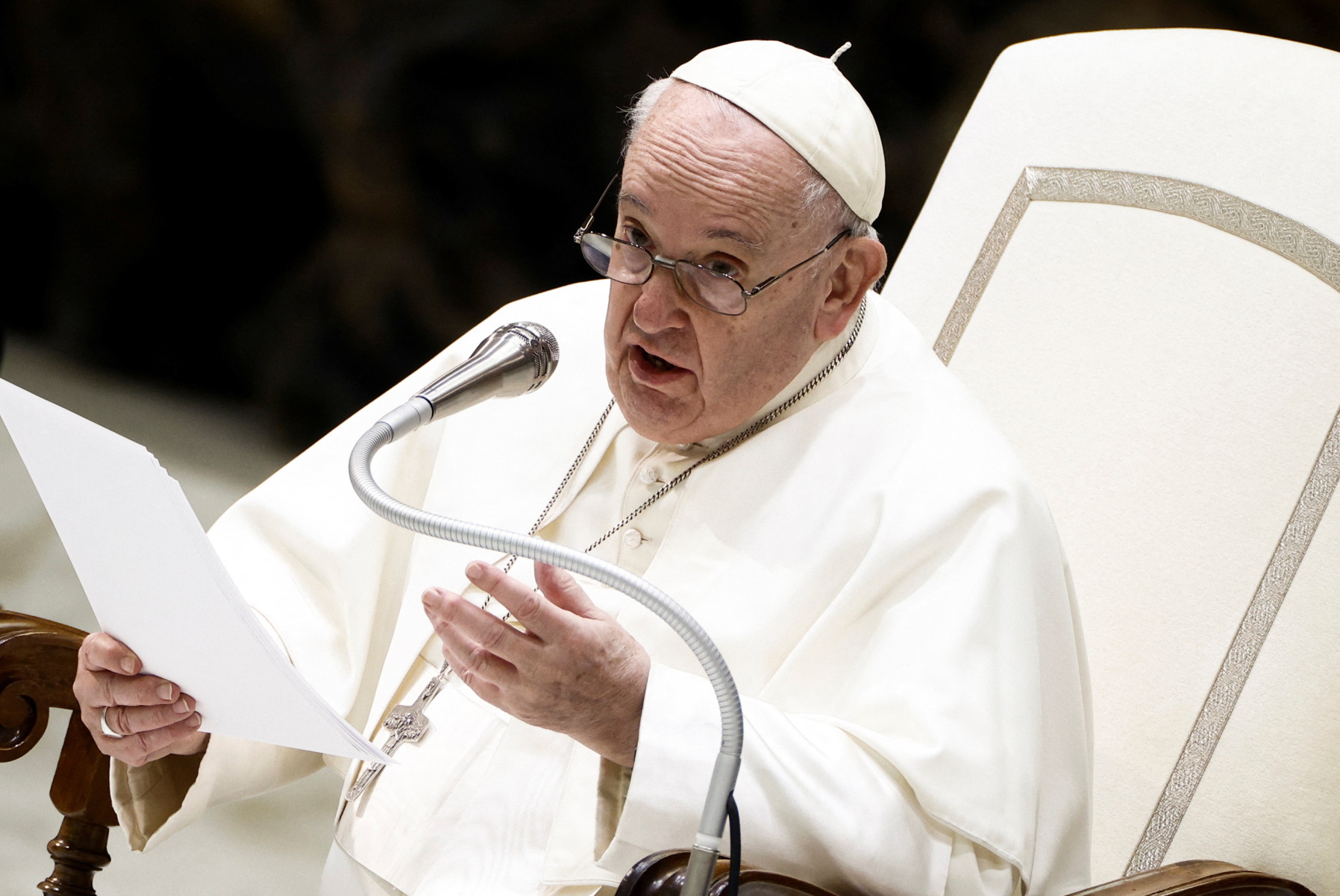 Ο Πάπας Φραγκίσκος «ράγισε την καρδιά του Βενέδικτου» – Αντιδράσεις από δήλωση συνεργάτη του πρώην ποντίφικα