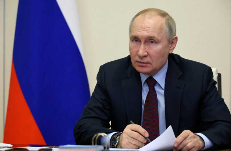 «Όσο είναι ο Πούτιν στην εξουσία δε θα υπάρξει ειρήνη στην Ουκρανία» λέει ο αντικυβερνητικός Μιχαήλ Κοντορόφσκι
