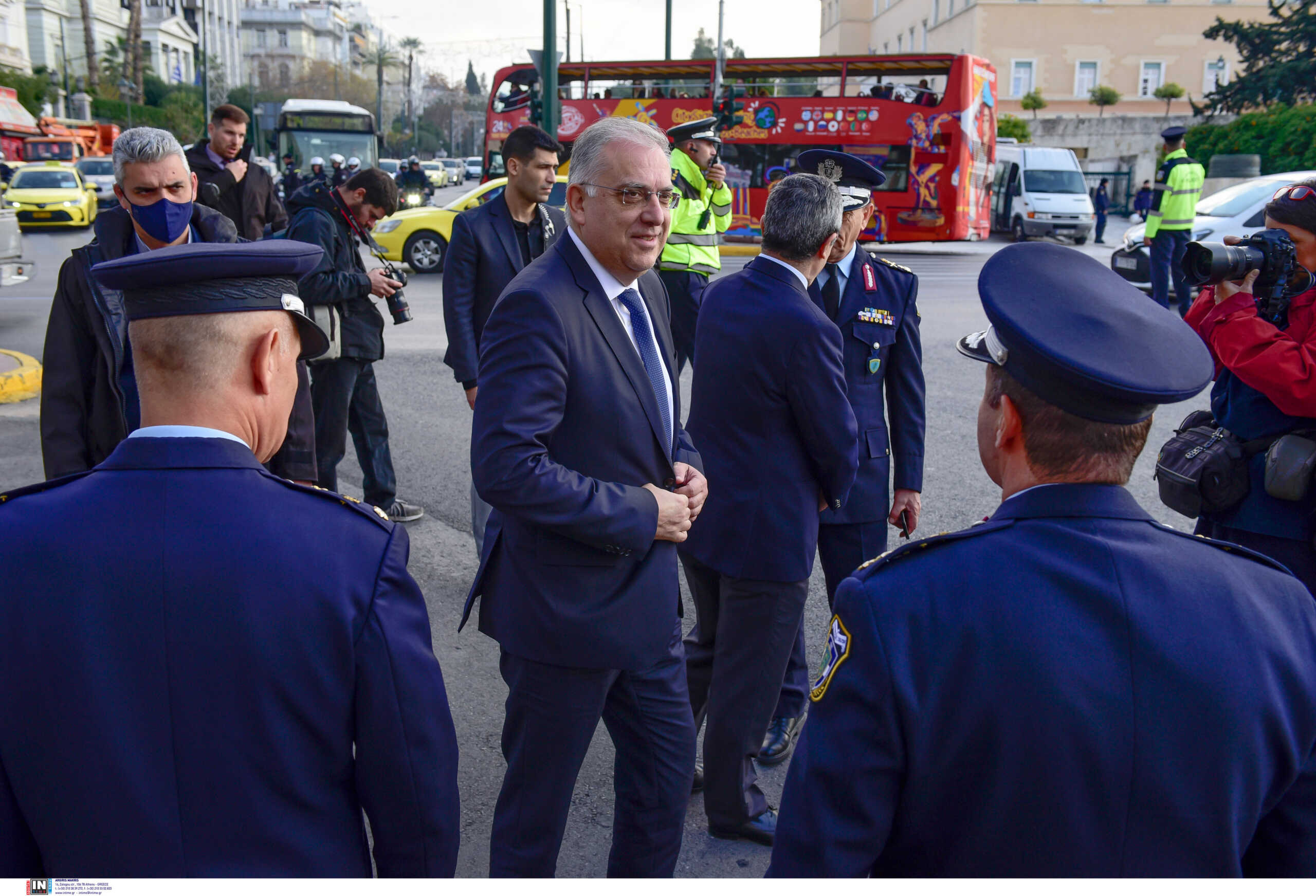 ΕΛΑΣ: Απάντησε στο δημοσίευμα περί «στρατού φύλαξης» του Θεοδωρικάκου – «Θεσμικά και συνήθη τα μέτρα»