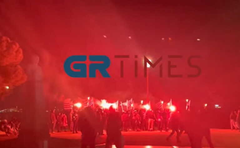 Συγκεντρώσεις αντιεξουσιαστών και ακροδεξιών στο κέντρο της Θεσσαλονίκης - Συναγερμός στην αστυνομία