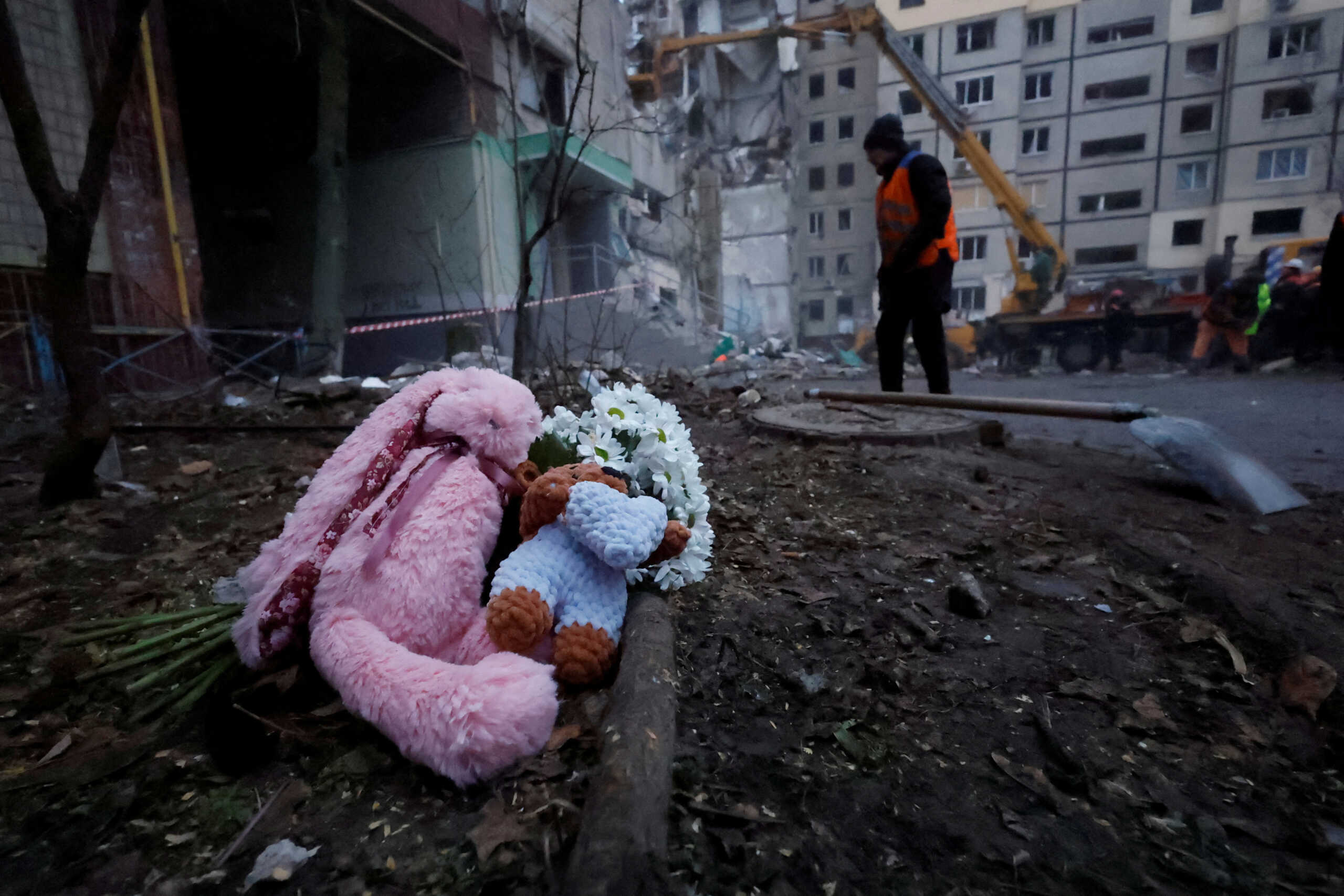 Ουκρανία: Πάνω από 9.000 άμαχοι έχουν σκοτωθεί στη χώρα μετά την εισβολή της Ρωσίας – Ανάμεσά τους 453 παιδιά