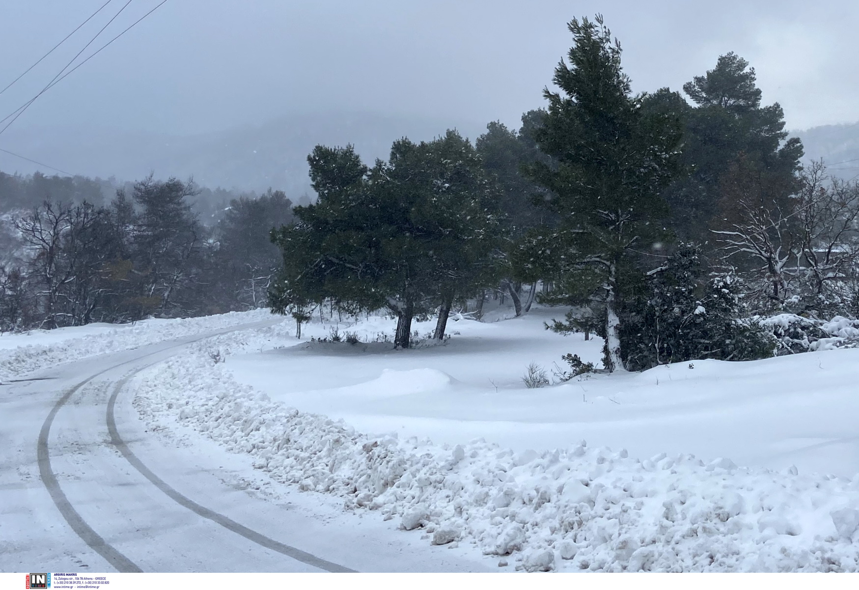 Καιρός: Πυκνές χιονοπτώσεις στην Εύβοια – Οι κλειστοί δρόμοι λόγω της κακοκαιρίας «Μπάρμπαρα»