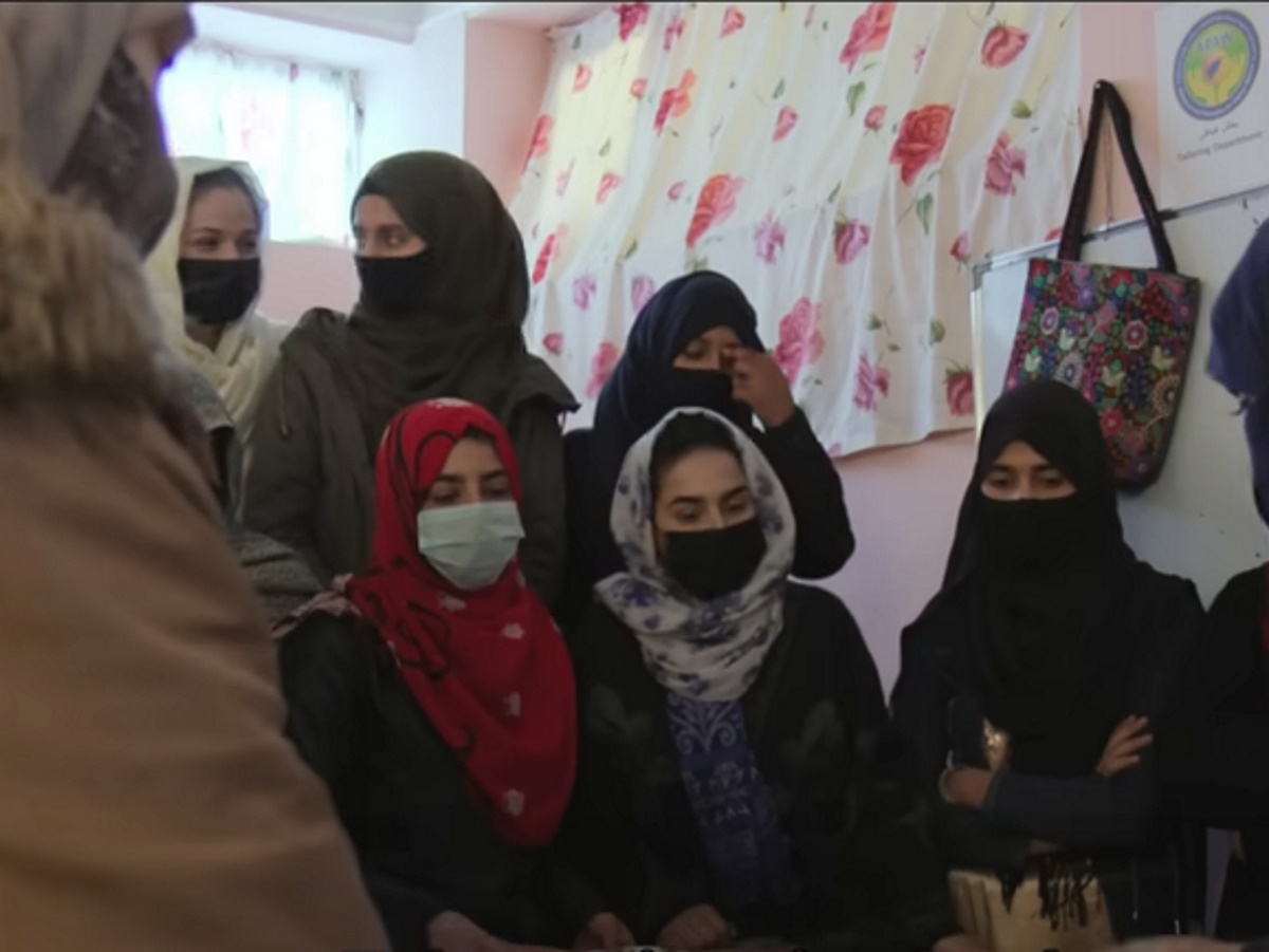 Η ζωή της πρώτης γυναίκας δημάρχου του Αφγανιστάν στο Netflix – Ένα ντοκιμαντέρ για την δράση της ενάντια στην καταπίεση