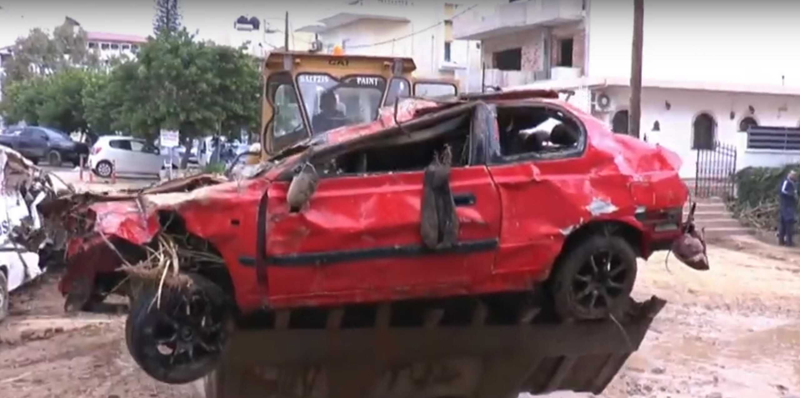 Αγία Πελαγία: Ξεσπάσματα από ιδιοκτήτες αυτοκίνητων που κατέληξαν στον βυθό από τη φονική κακοκαιρία