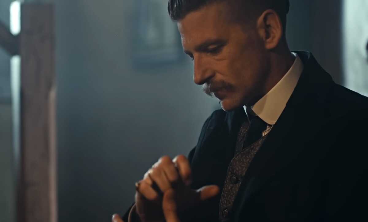 Peaky Blinders: Ο «Άρθουρ Σέλμπι» κατηγορείται για ανάρμοστη συμπεριφορά