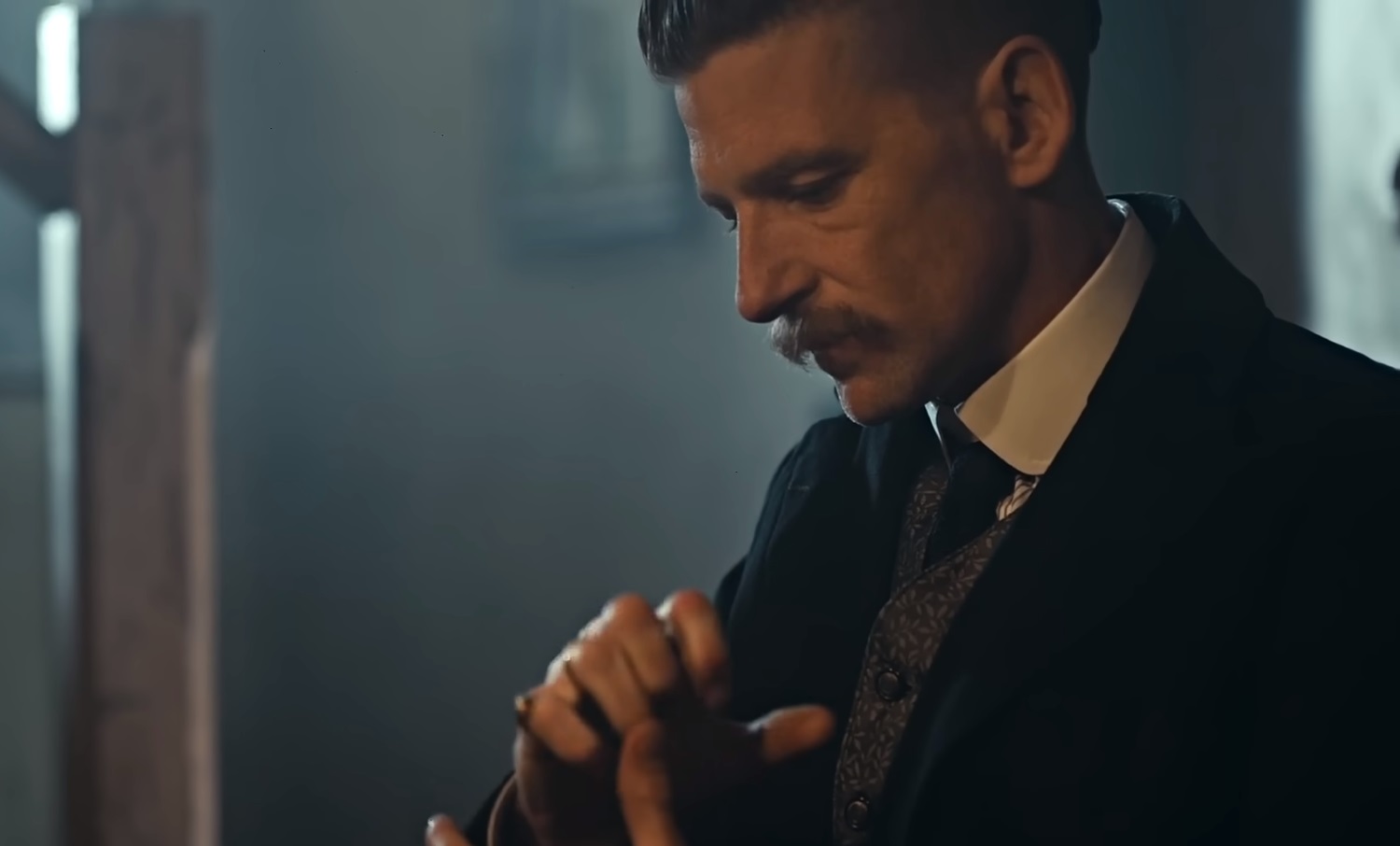 Peaky Blinders: Ο «Άρθουρ Σέλμπι» κατηγορείται για ανάρμοστη συμπεριφορά