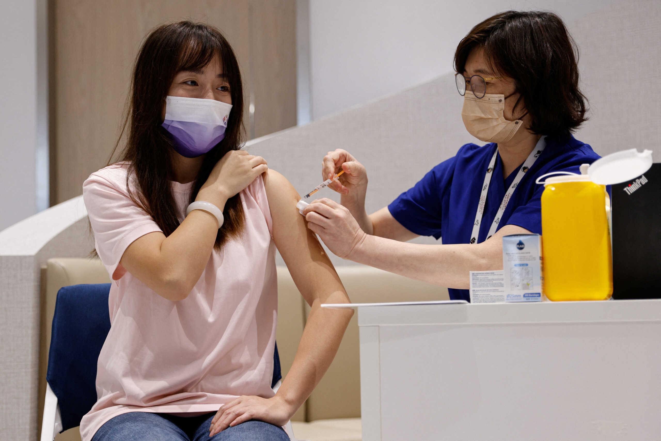 Κίνα: Για εμβόλια mRNA σπεύδουν στο Χονγκ Κονγκ κάτοικοι από την ηπειρωτική χώρα