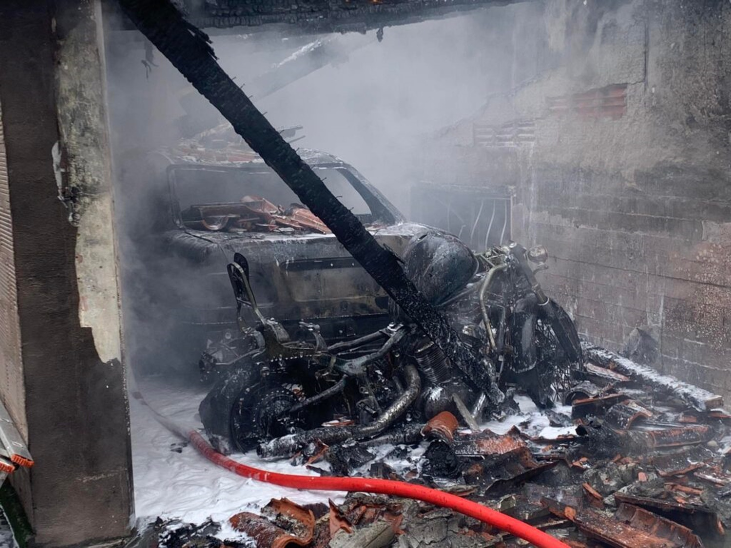 Αλεξανδρούπολη: Φωτιά στον Απαλό από βραχυκύκλωμα μοτοσυκλέτας