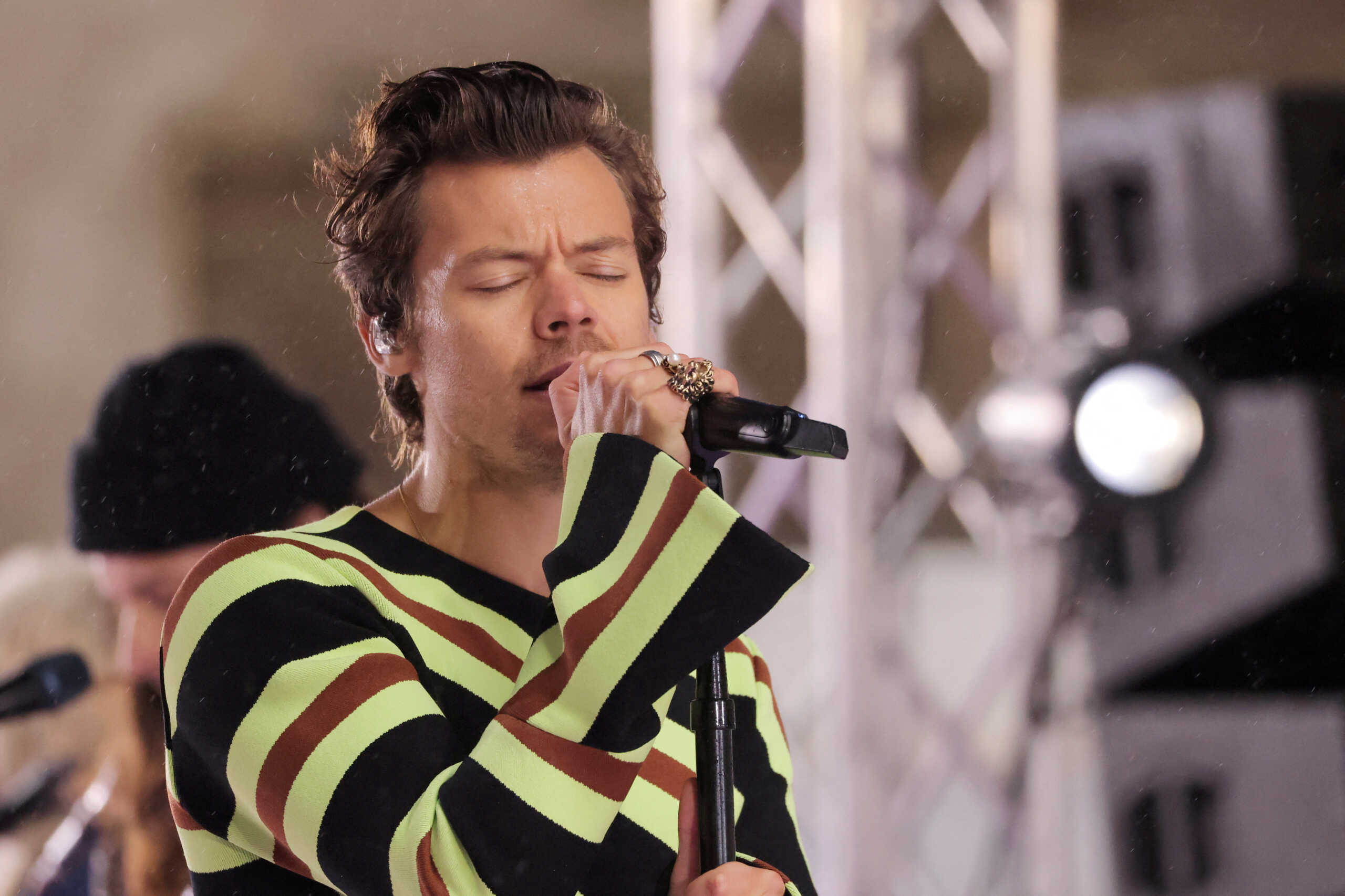 FILE PHOTO: Harry Styles performs on NBC's "Today" show in Manhattan, New York City, New York, U.S., May 19, 2022. REUTERS
