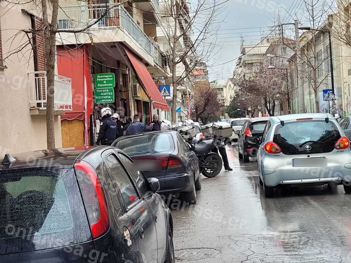 Λάρισα: Άγριο ξύλο μεταξύ δεκάδων ανηλίκων στο κέντρο της πόλης – Πέντε προσαγωγές