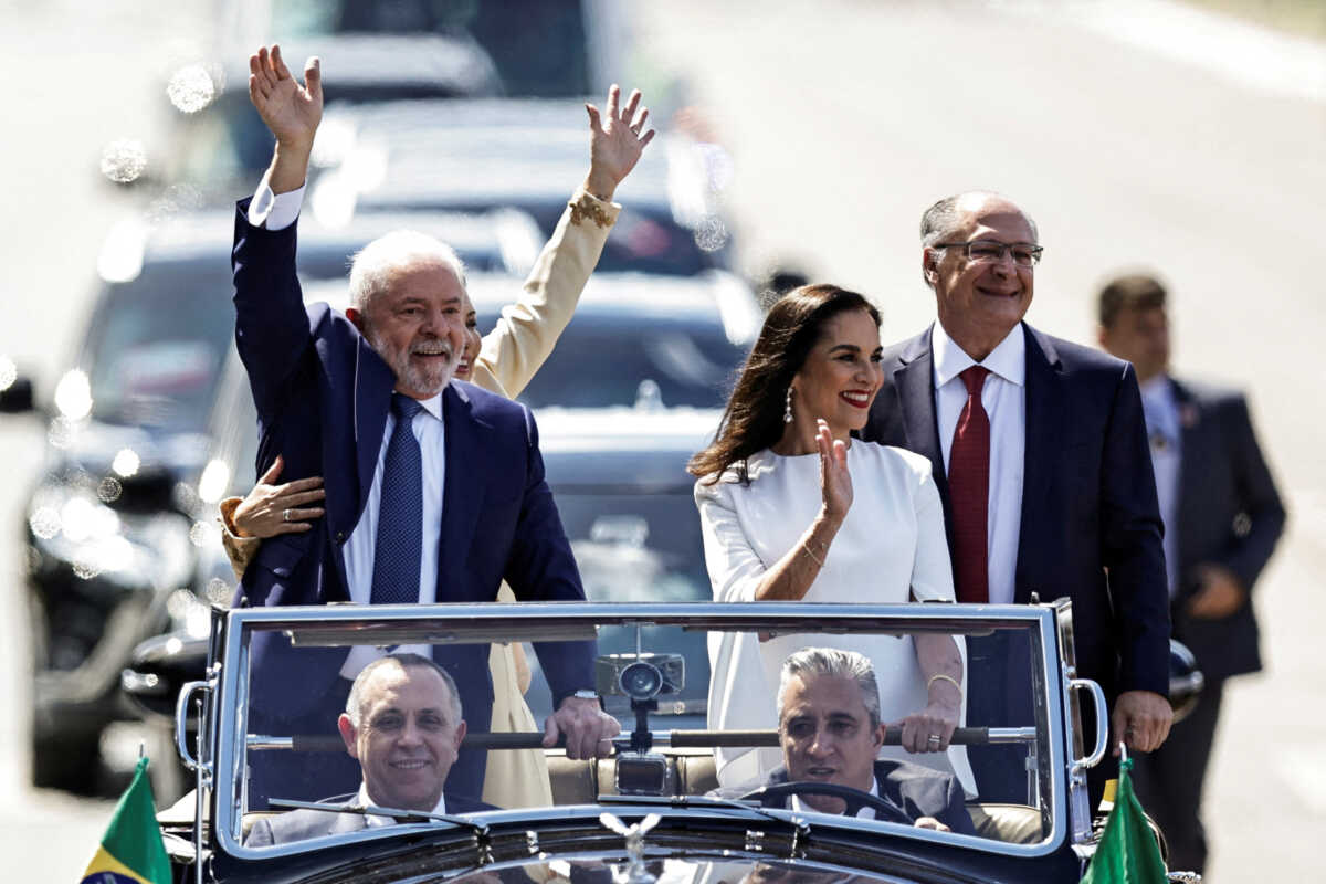 The motorcade of Brazil's President elect Luiz Inacio Lula da Silva is seen near the Planalto Palace in Brasilia, Brazil, January 1, 2023. REUTERS