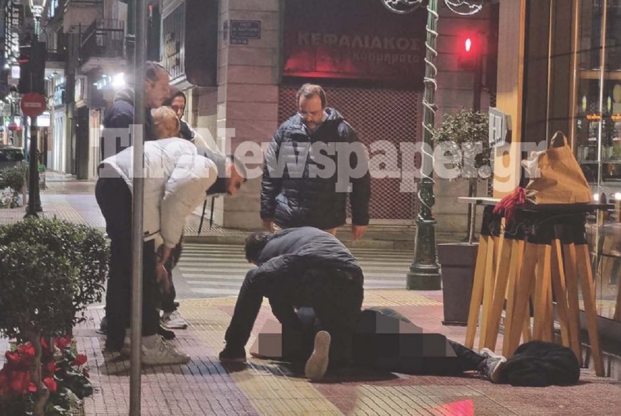 Βόλος: Ο Κωνσταντίνος Μαραβέγιας πρόσφερε τις πρώτες βοήθειες σε γυναίκα που κατέρρευσε στο δρόμο