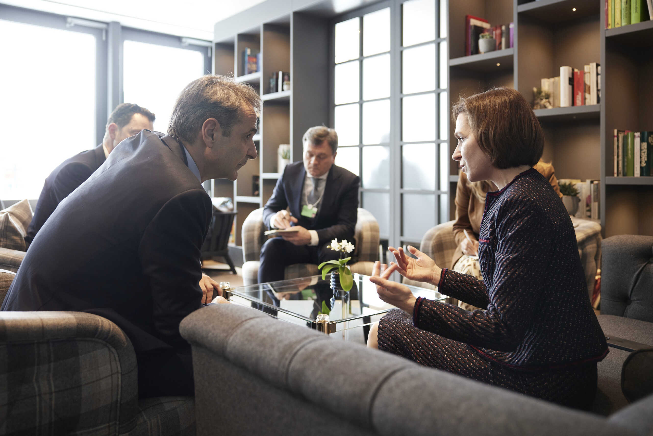 mitsotakis moldova davos