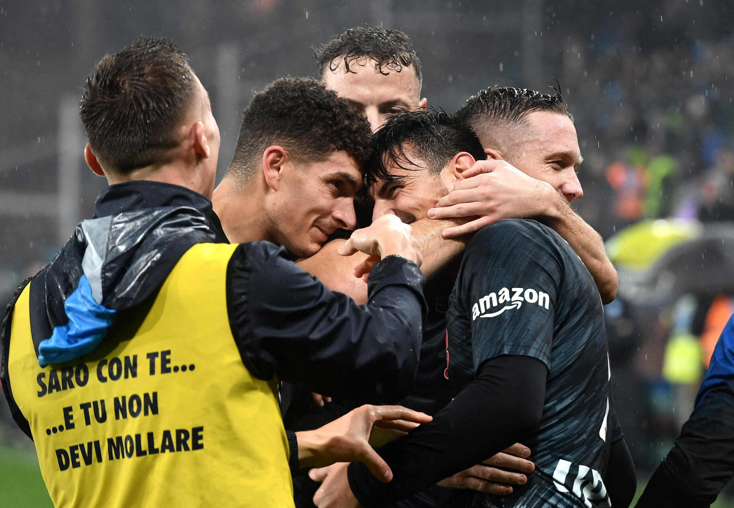 Soccer Football - Serie A - Sampdoria v Napoli - Stadio Comunale Luigi Ferraris, Genoa, Italy - January 8, 2023  Napoli's Eljif Elmas celebrates scoring their second goal with Giovanni Di Lorenzo and teammates REUTERS