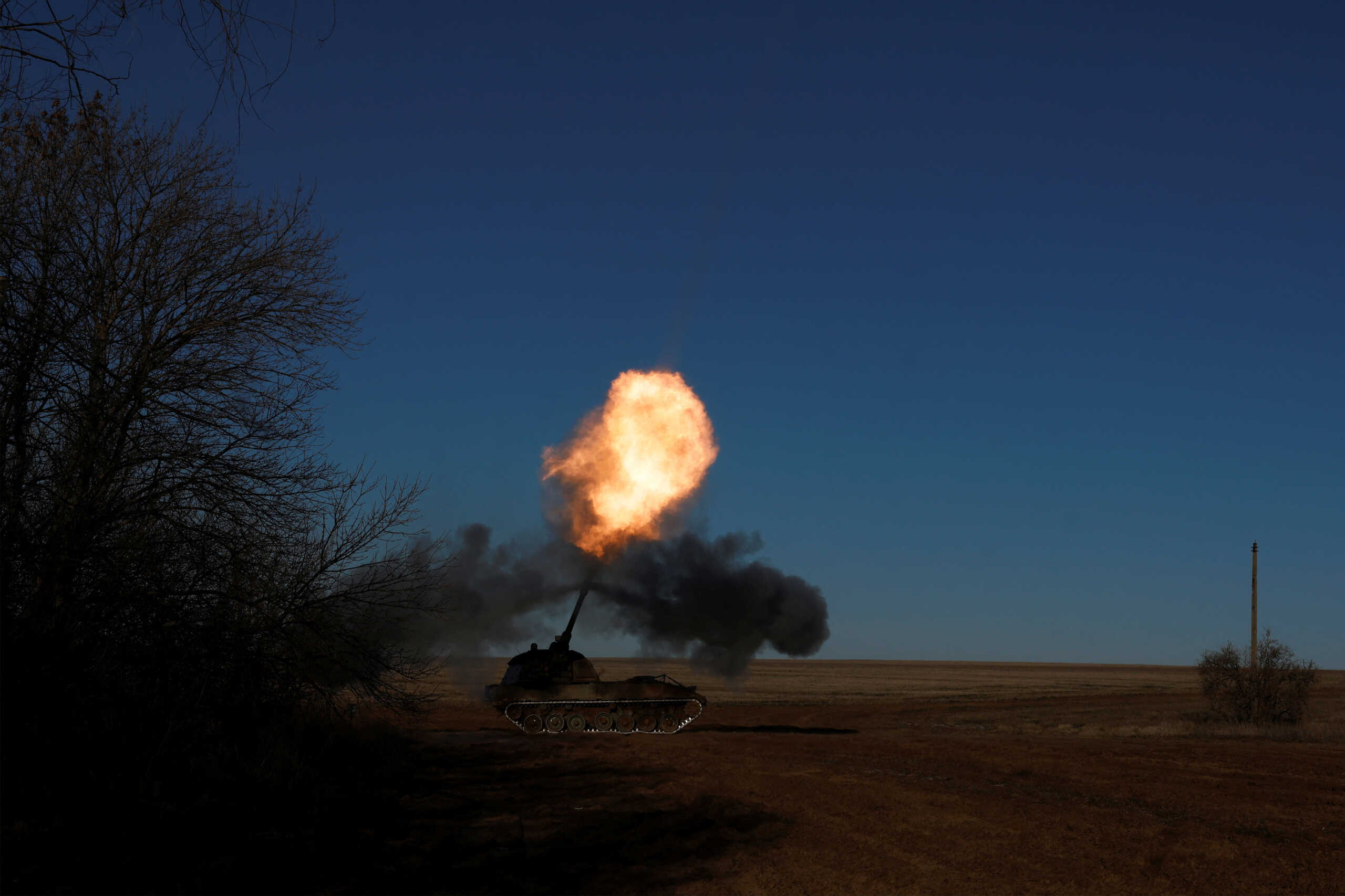 Ukrainian army, of the 43rd Heavy Artillery Brigade fire a German howitzer Panzerhaubitze 2000, as Russia's attack on Ukraine continues, near Soledar, Ukraine, January 11, 2023. REUTERS