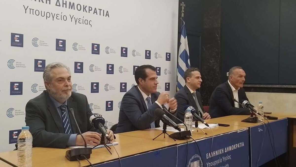 Πλεύρης: Με γενόσημα θα αντιμετωπιστούν οι ελλείψεις στα φάρμακα – Τέλος Ιανουαρίου θα είναι διαχειρίσιμη η κατάσταση