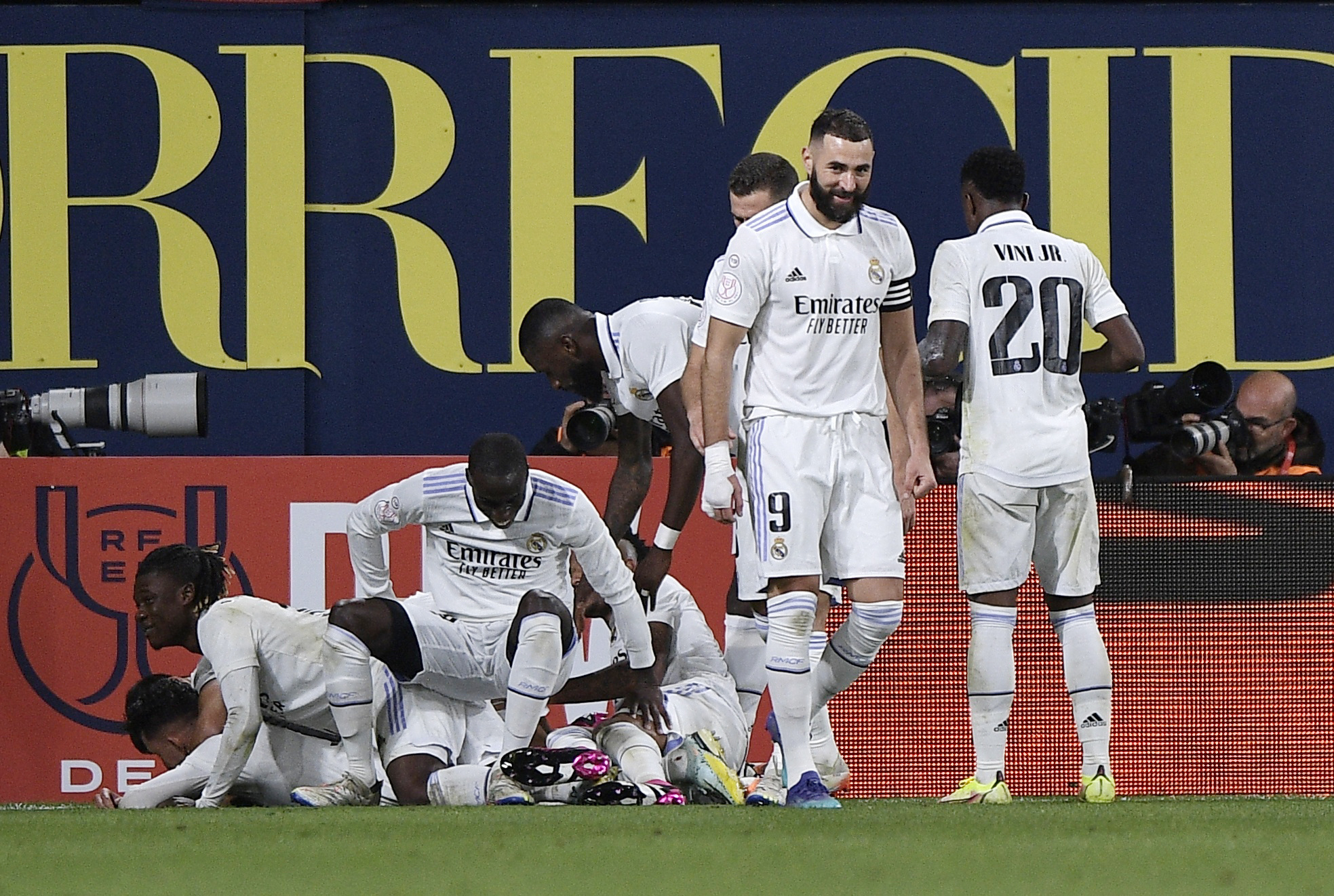 Soccer Football - Copa del Rey - Round of 16 - Villarreal v Real Madrid - Estadio de la Ceramica, Villarreal, Spain - January 19, 2023 Real Madrid's Dani Ceballos celebrates scoring their third goal with teammates REUTERS